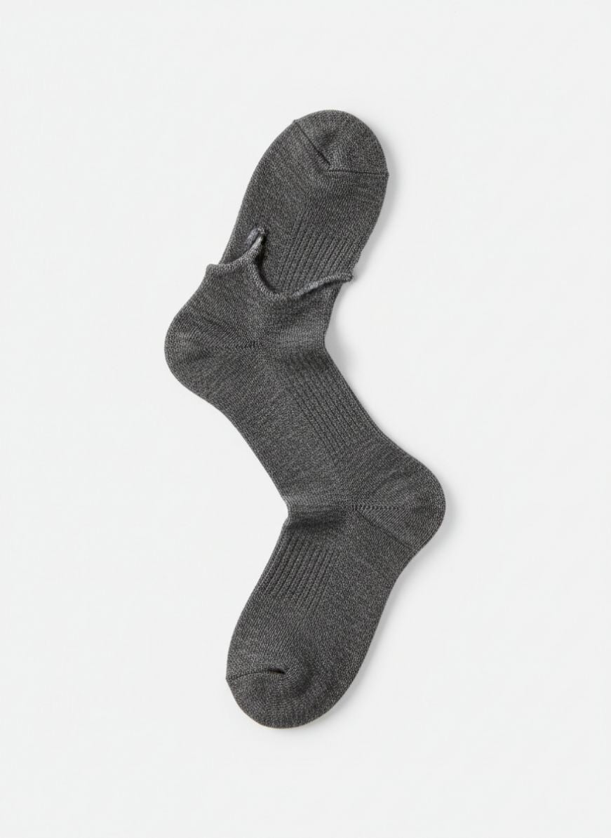 Fine Knit No-Show Socks